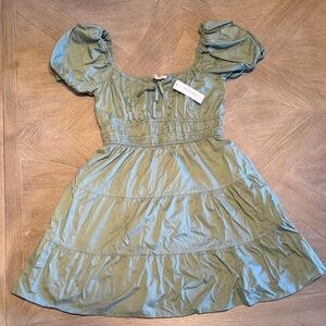 Francesca's Collections Sage Puff Sleeve Dress